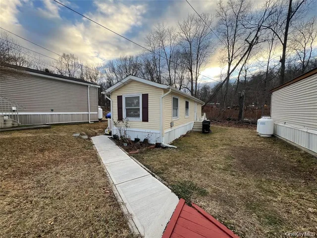 $72,000 | 2 Mazies Lane, Unit 3, New Windsor, NY 12553