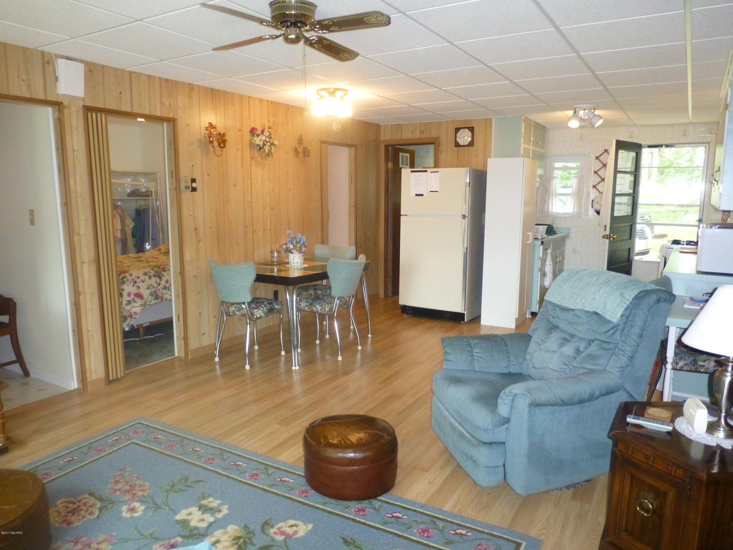 6895 North Poplar Road Free Soil, MI 49411 - Photo 11 of 16 P1050701