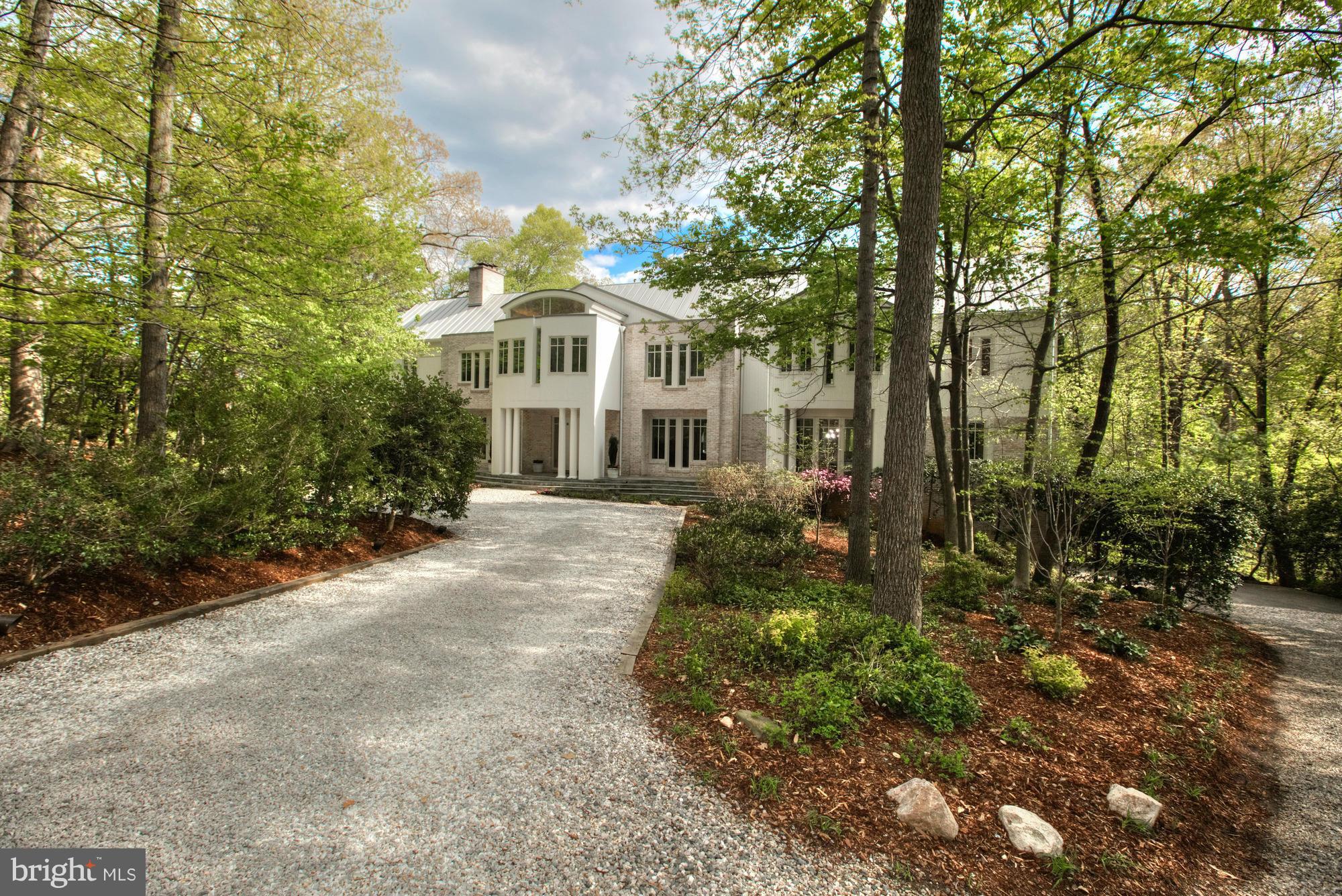 1345 Potomac School Road McLean, VA 22101 - Photo 1 of 1 Front Approach