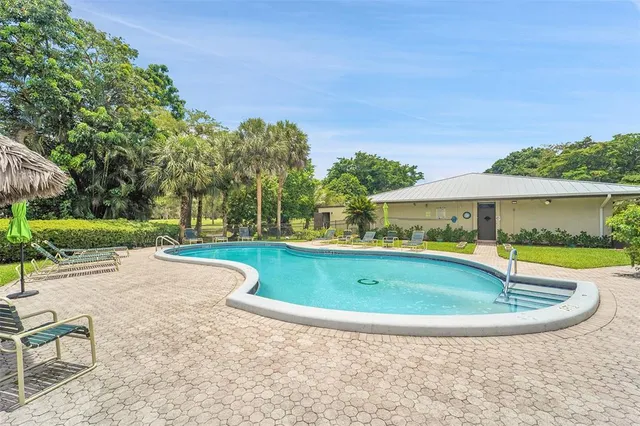 $164,900 | 6200 Northwest 44th Street, Unit 106, Lauderhill, FL 33319