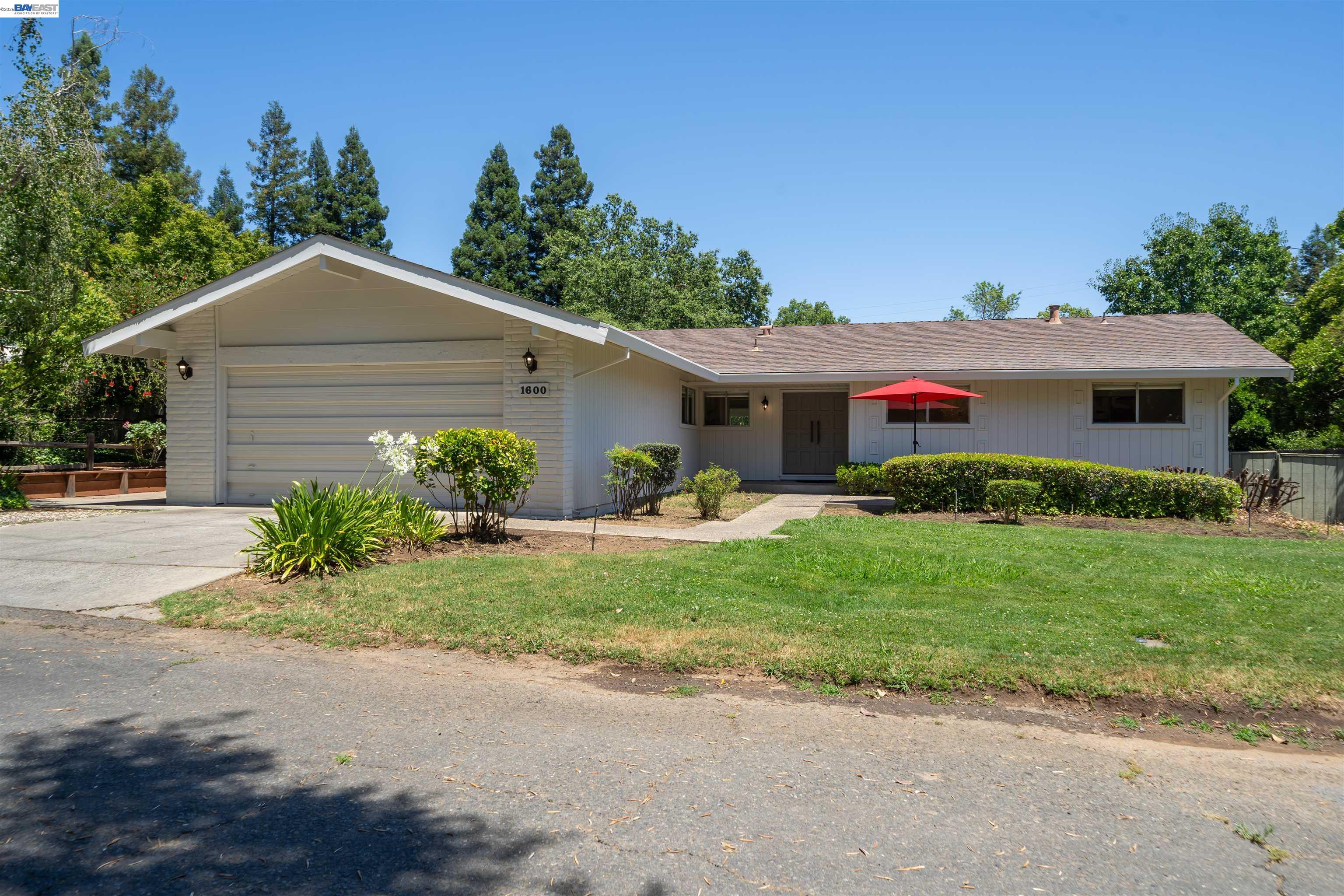 1600 Copenhagen Way Carmichael, CA 95608 - Photo 3 of 60