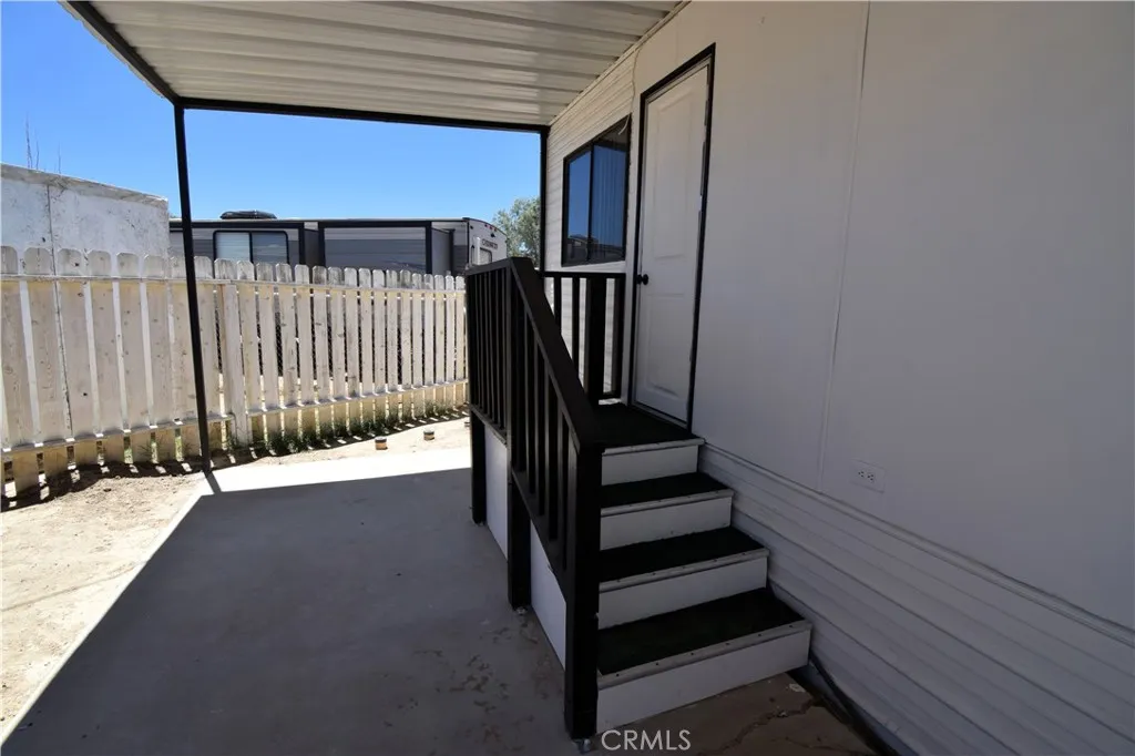11250 Barstow Road, Unit 18 Lucerne Valley, CA 92356 - Photo 18 of 22