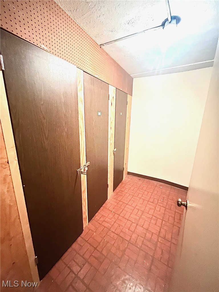 22948 Mastick Road, Unit 202 Cleveland, OH 44126 - Photo 28 of 34 Gallery Image 28