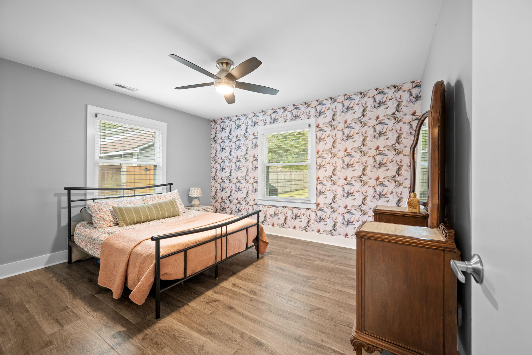 5016 Alpha Street North Charleston, SC 29405 - Photo 18 of 32 18-web-or-mls-DSC_3915