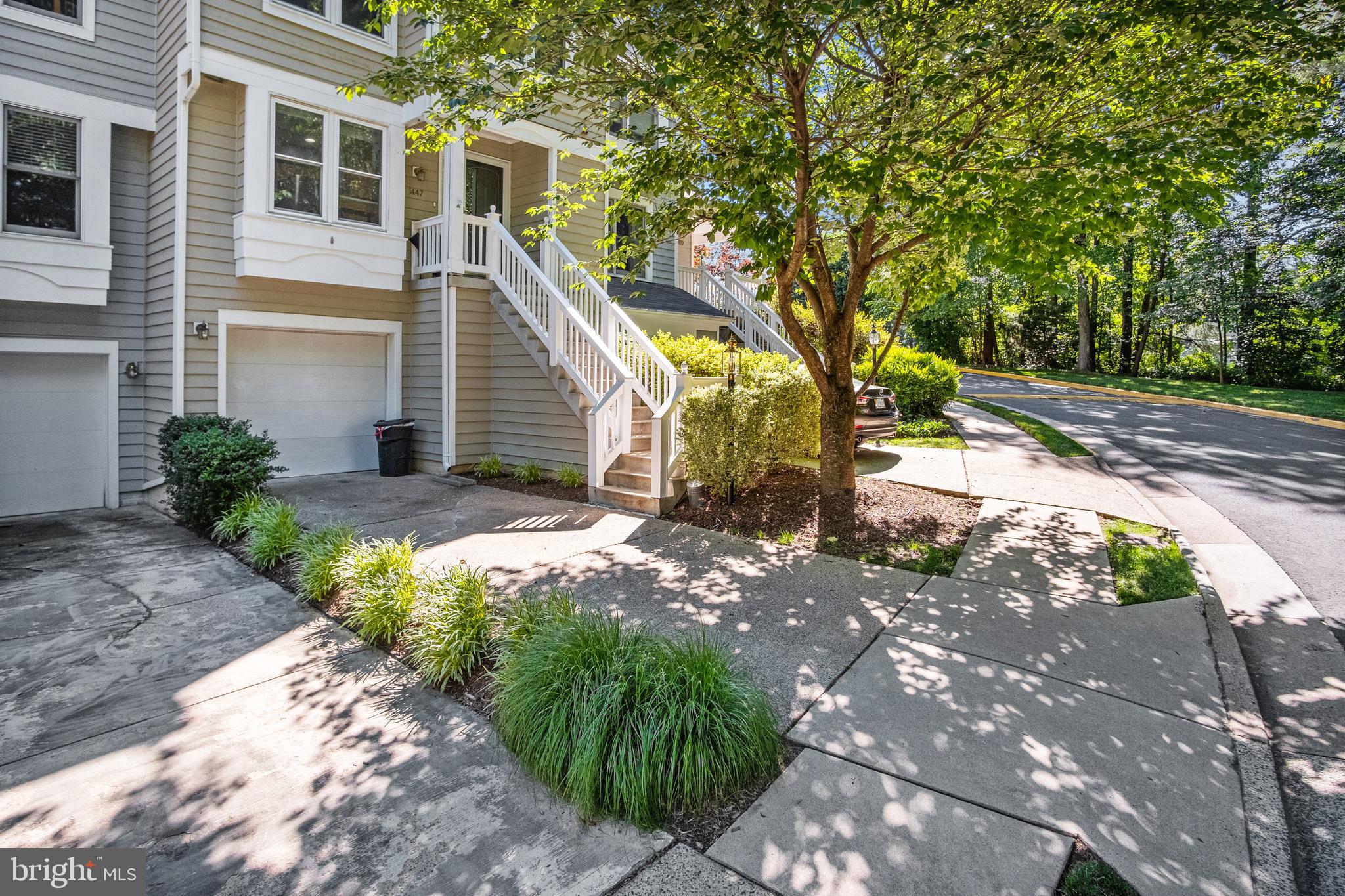 1430 Newport Spring Court Reston, VA 20194 - Photo 2 of 34