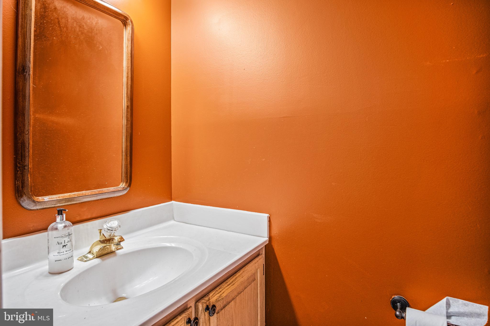 1430 Newport Spring Court Reston, VA 20194 - Photo 15 of 34