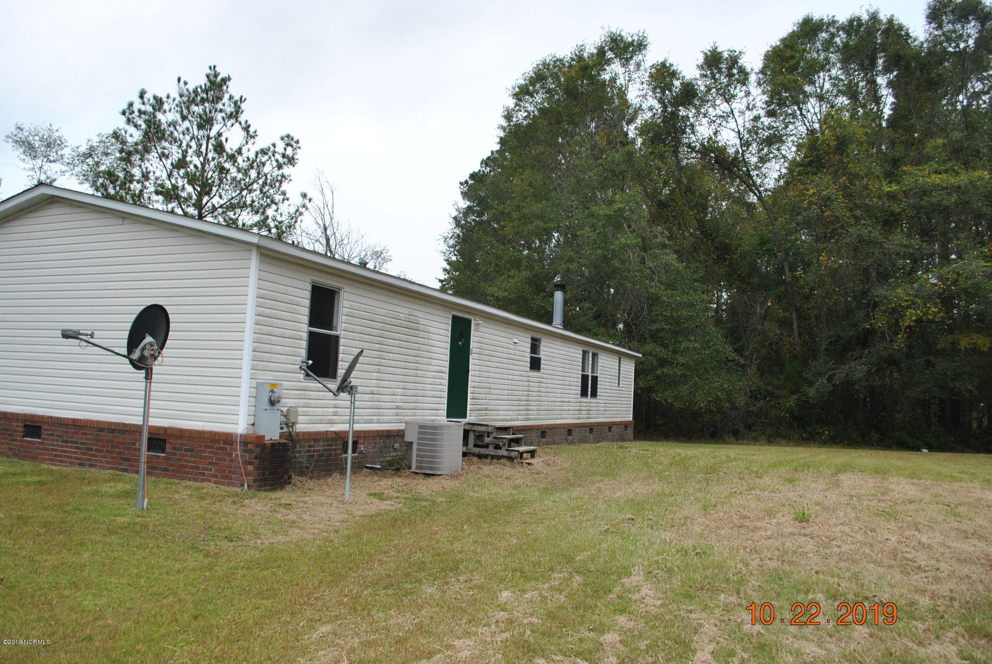 319 Fowler Manning Road Richlands, NC 28574 - Photo 5 of 18 DSC_0670