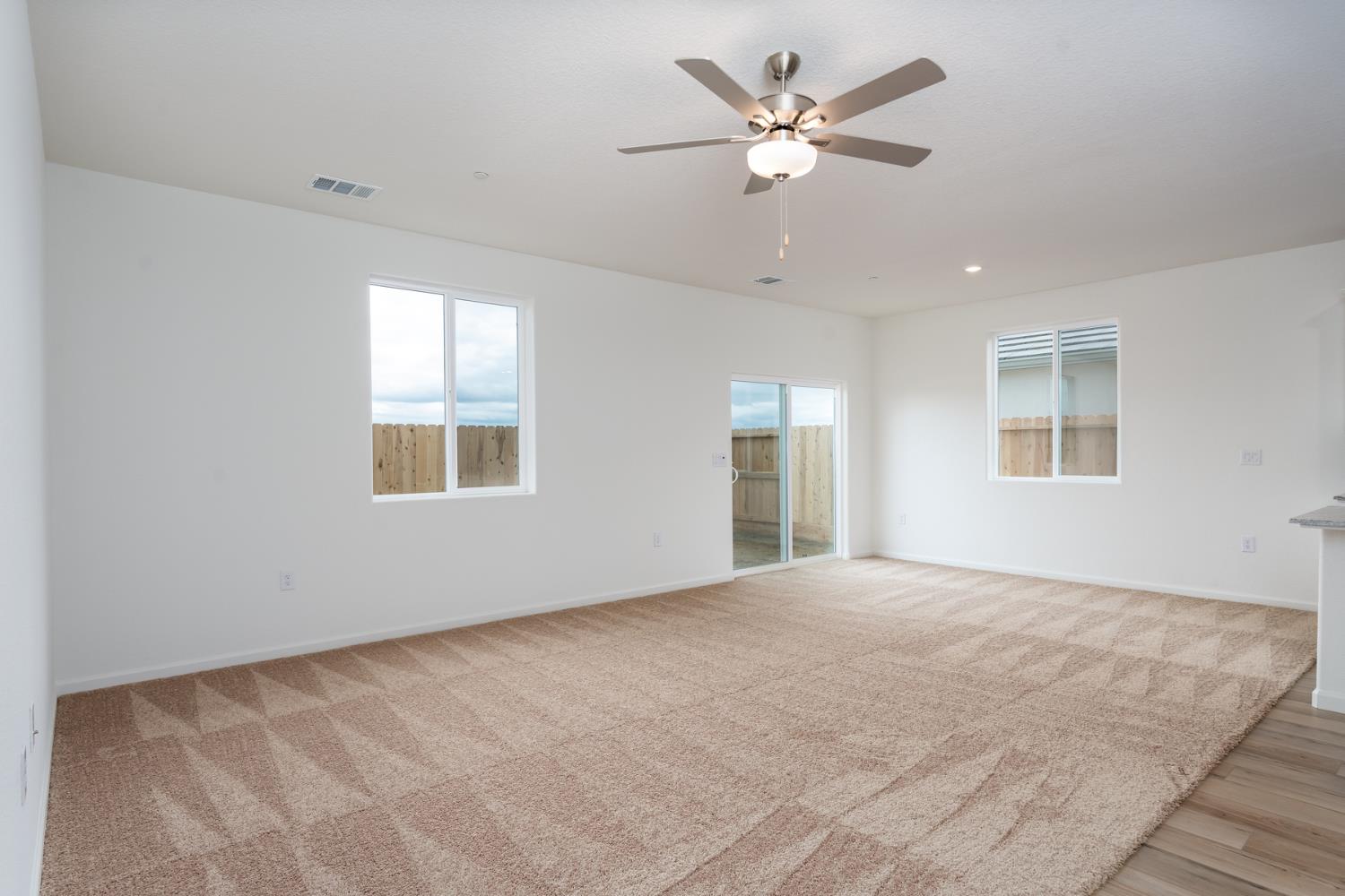 2290 Travis Court Newman, CA 95360 - Photo 6 of 17