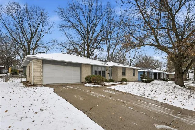 $280,000 | 2331 North 73rd Terrace, Kansas City, KS 66109