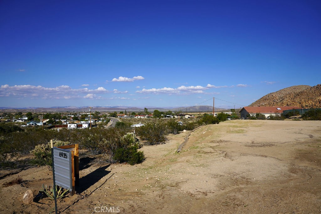 6935 Alturas Drive Joshua Tree, CA 92252 - Photo 11 of 35