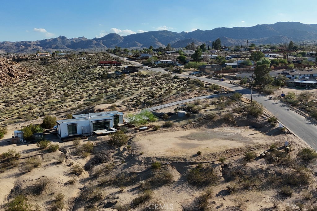 6935 Alturas Drive Joshua Tree, CA 92252 - Photo 29 of 35 Mountain ridges from all directions.
