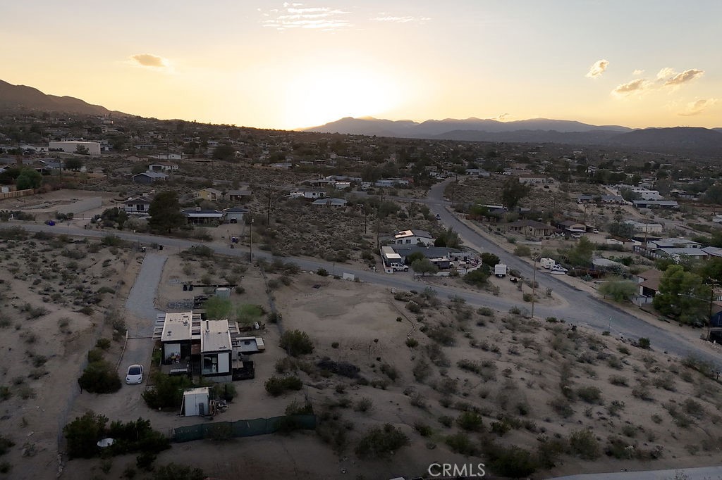 6935 Alturas Drive Joshua Tree, CA 92252 - Photo 30 of 35 Daily breathtaking sunsets.