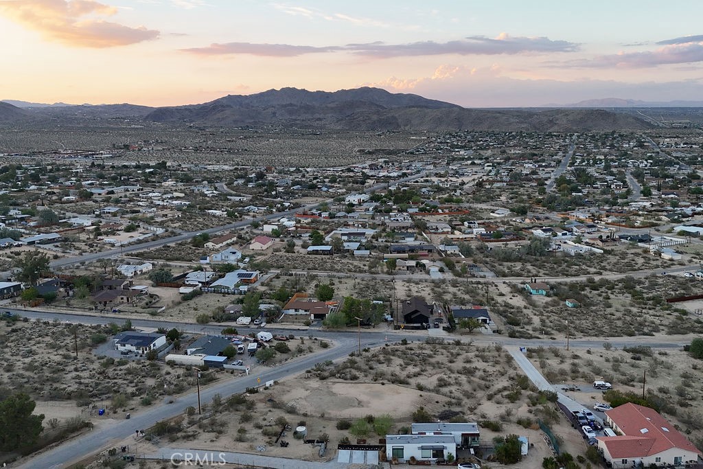6935 Alturas Drive Joshua Tree, CA 92252 - Photo 4 of 35