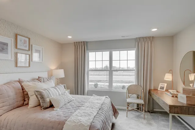 $439,990 | 400 Comstock Road, South Elgin, IL 60177