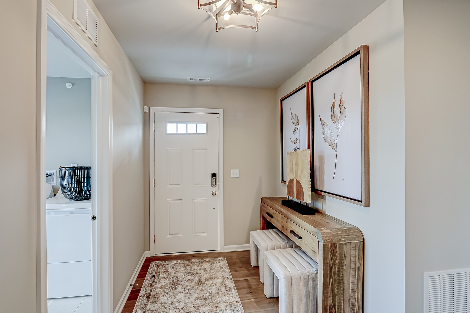 400 Comstock Road South Elgin, IL 60177 - Photo 4 of 31