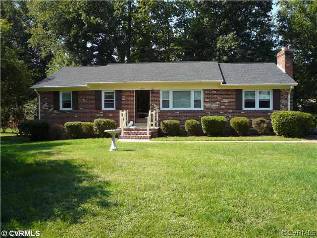 2830 Delfin Road Midlothian, VA 23112 - Photo 1 of 6 Exterior Front