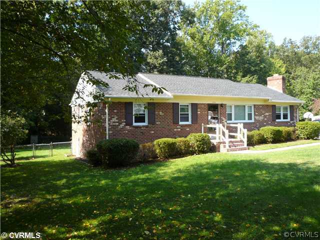 2830 Delfin Road Midlothian, VA 23112 - Photo 2 of 6 Exterior Front