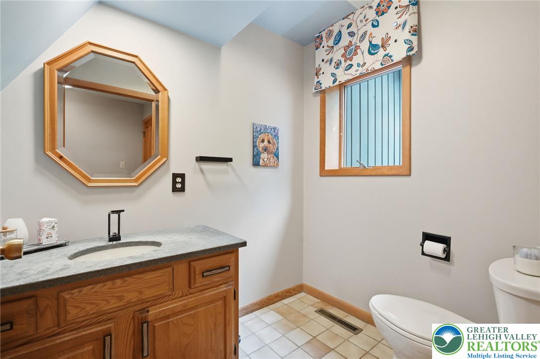 17 Maplewood Road Berwick, PA 18603 - Photo 30 of 68 1st Floor half bath off kitchen