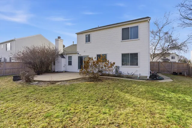 $3,200 | 1604 Tara Belle Parkway, Naperville, IL 60564