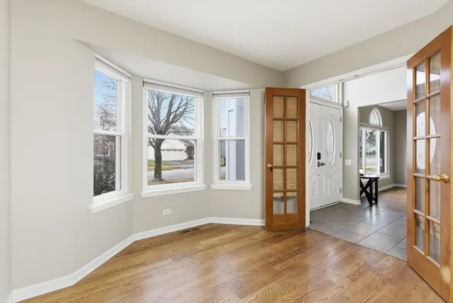 $3,200 | 1604 Tara Belle Parkway, Naperville, IL 60564