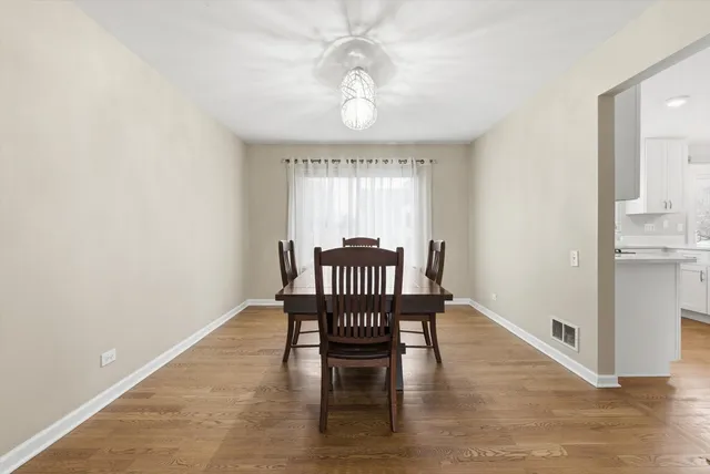 $3,200 | 1604 Tara Belle Parkway, Naperville, IL 60564