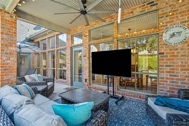 $744,900 | 11 Tara Lane, Mandeville, LA 70471