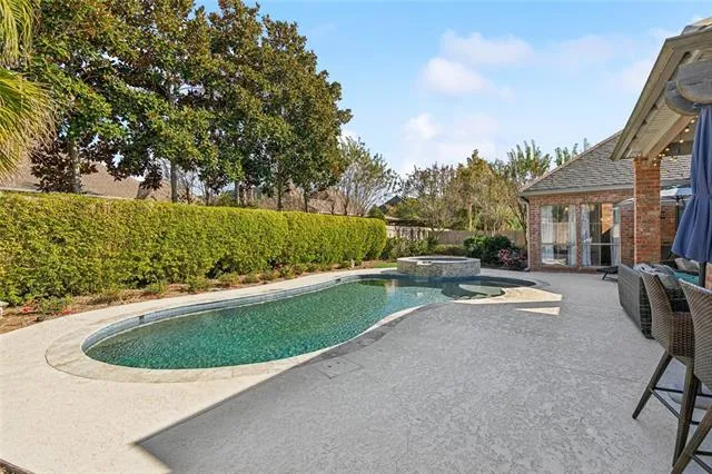 $744,900 | 11 Tara Lane, Mandeville, LA 70471