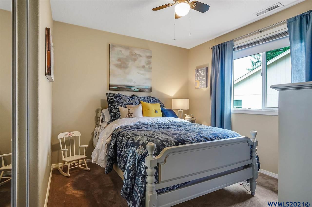 3898 Lone Oak Road Southeast Salem, OR 97302 - Photo 21 of 26 Gallery Image 21