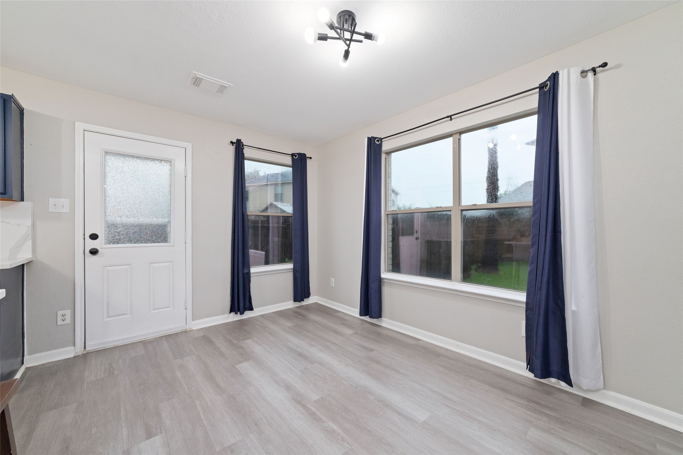 527 Remington Point Court Houston, TX 77073 - Photo 13 of 25
