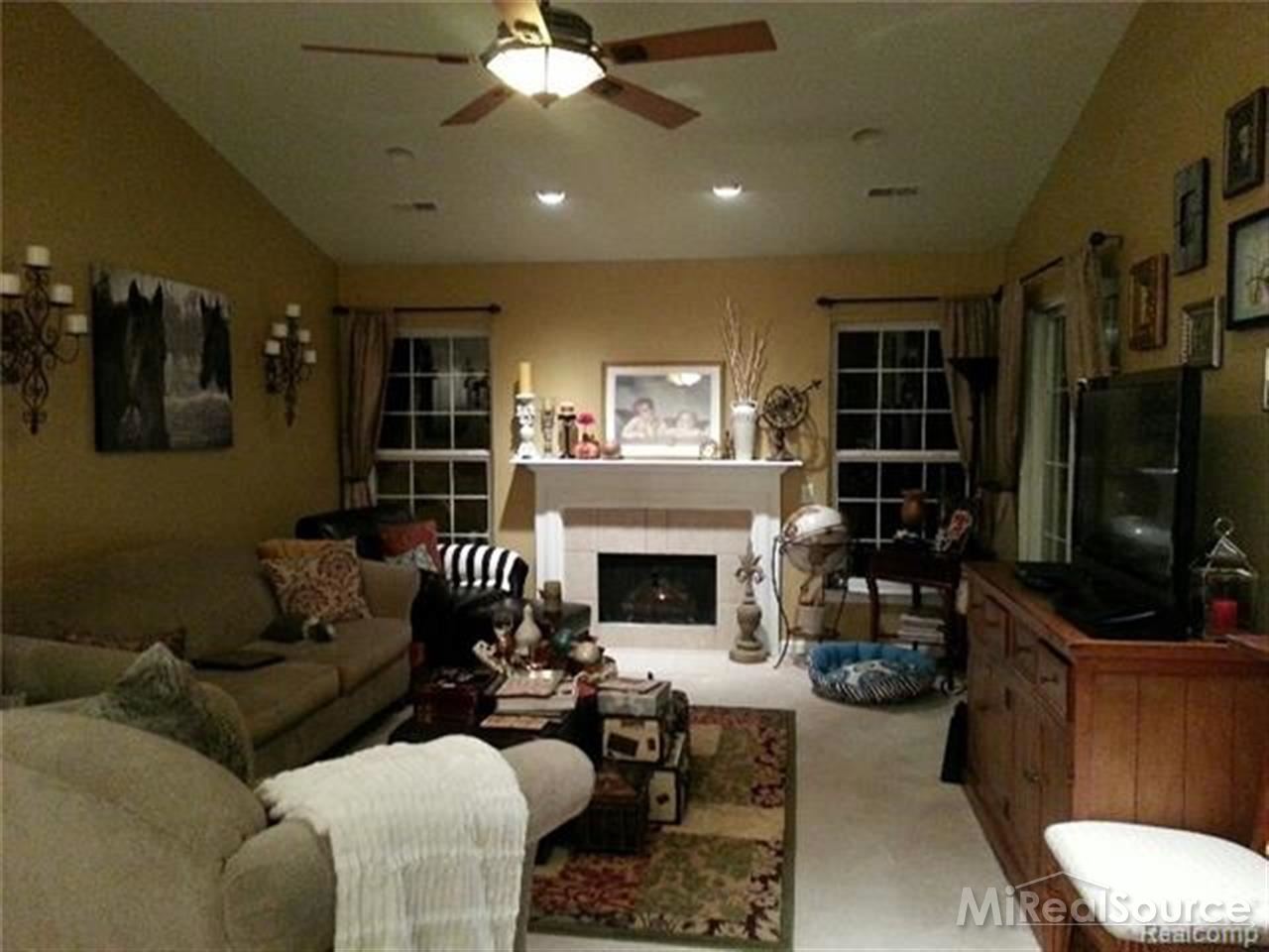 3484 Tremonte Circle Rochester, MI 48306 - Photo 11 of 16 31181149-10.JPG