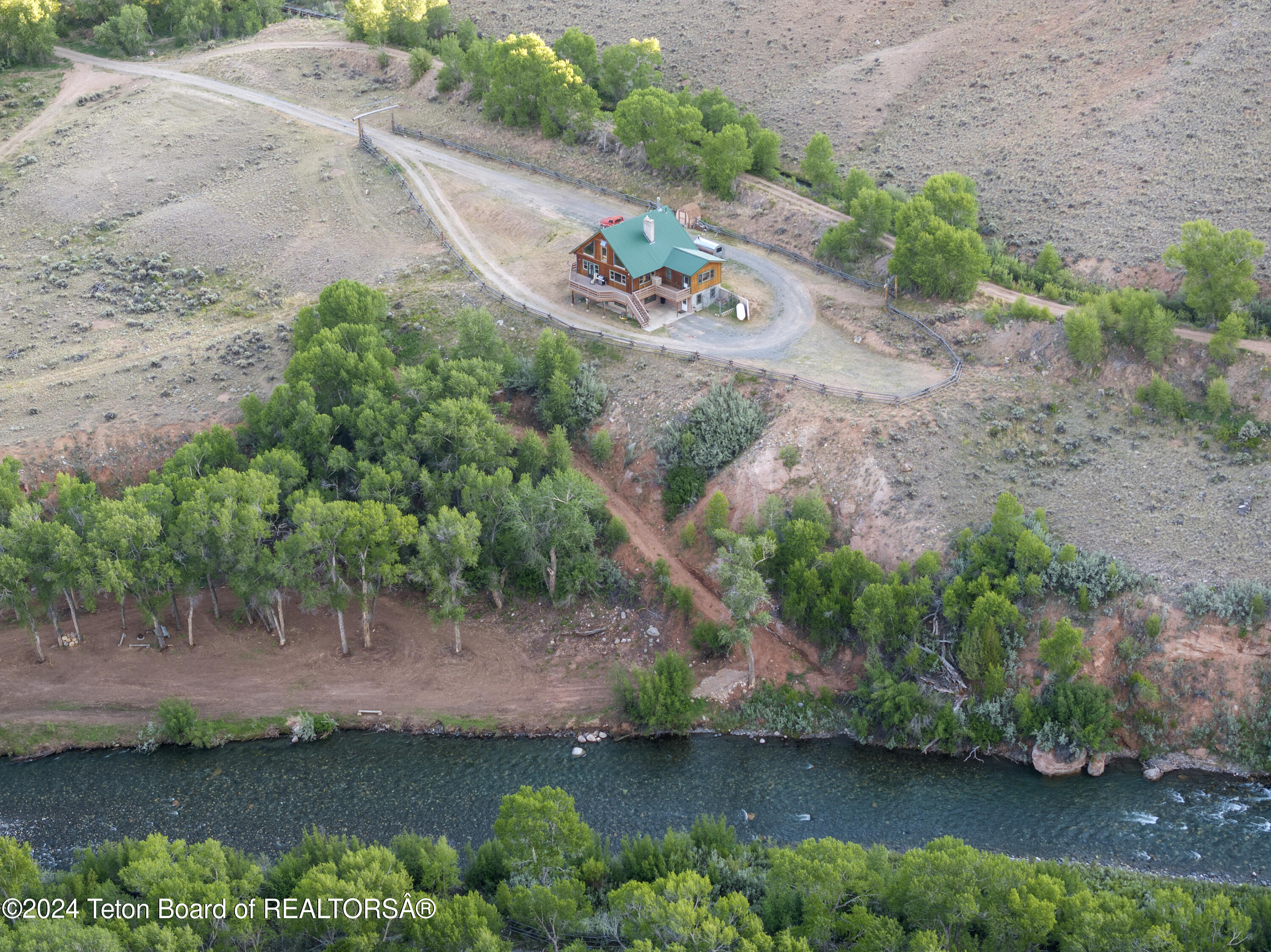 DJI_20240704081015_0102_D