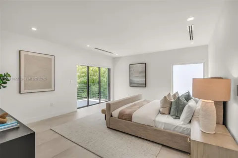 $2,580,000 | 2225 Southwest 18th Avenue, Miami, FL 33145