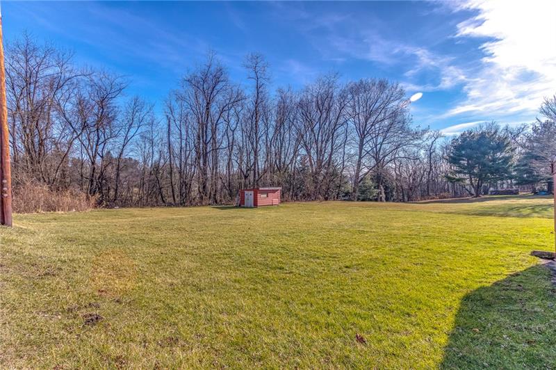 771 Beaver Street Rochester, PA 15074 - Photo 14 of 16 Great flat yard.....