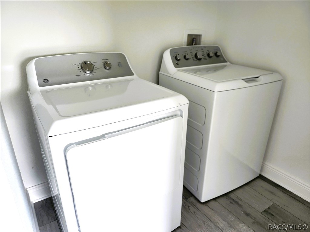 2800 Southwest 139th Street Ocala, FL 34473 - Photo 15 of 16 a utility room with dryer and washer