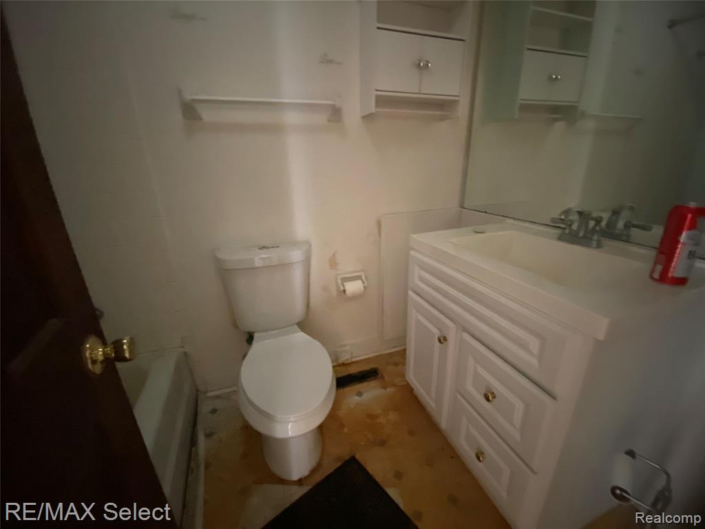 8126 Corunna Road Flint, MI 48532 - Photo 16 of 17 Gallery Image 16
