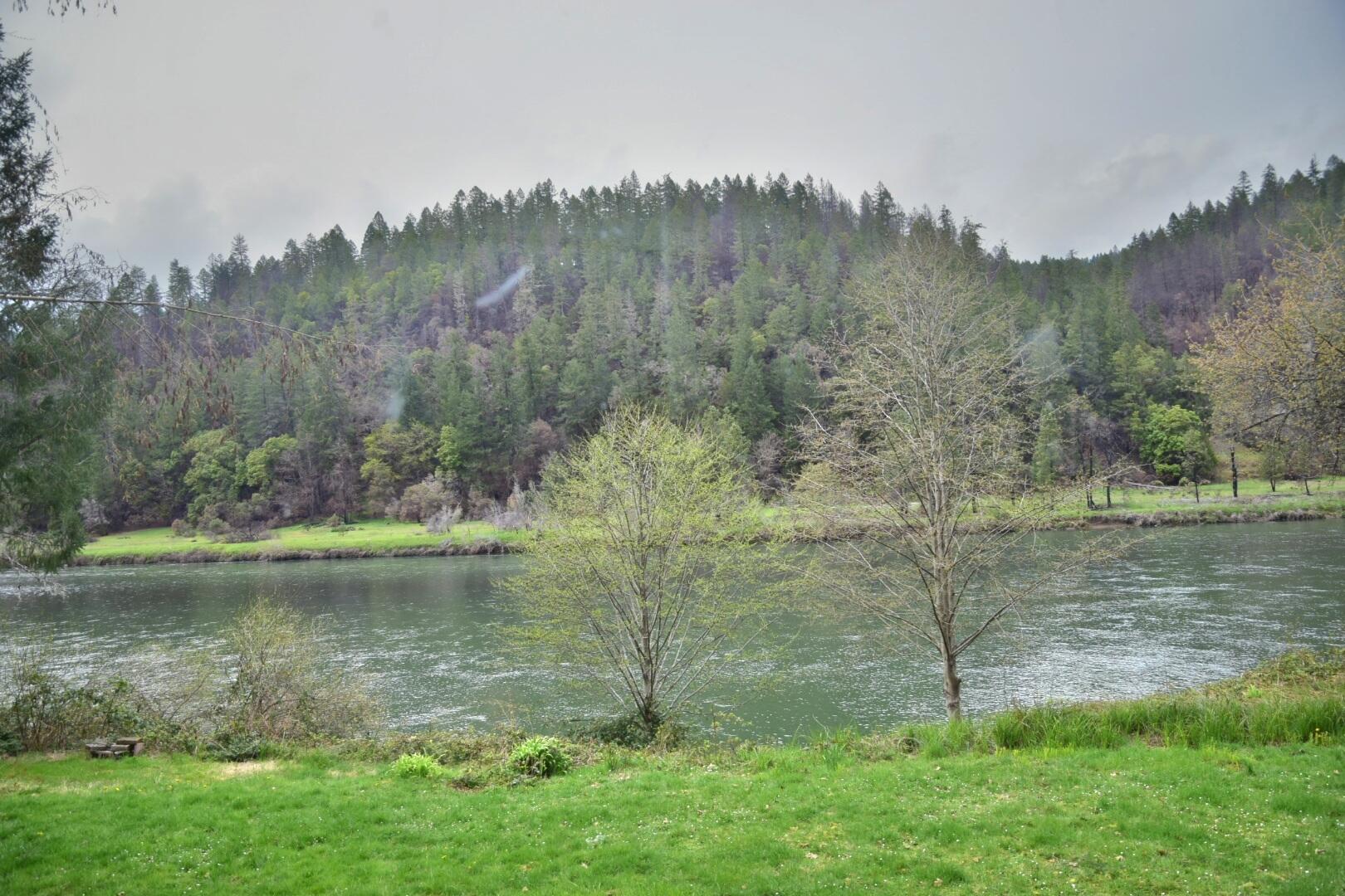10526 Galice Road Merlin, OR 97532 - Photo 1 of 19 DSC_0649