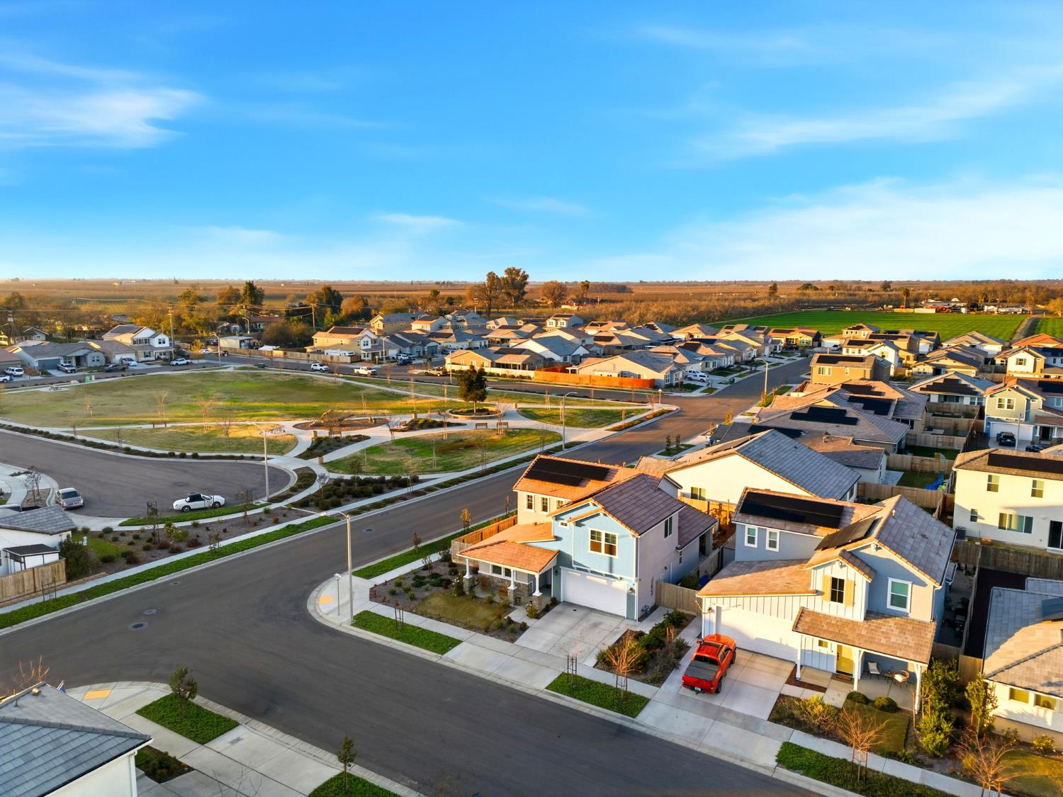 2566 Muscat Court Hanford, CA 93230 - Photo 6 of 55 a view of a city