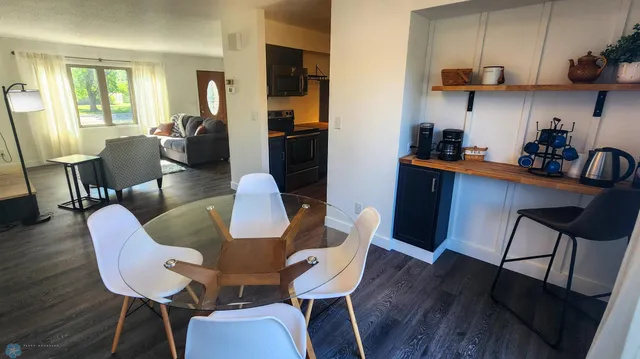 $250,000 | 1402 East Gateway Circle South, Unit M, Fargo, ND 58103