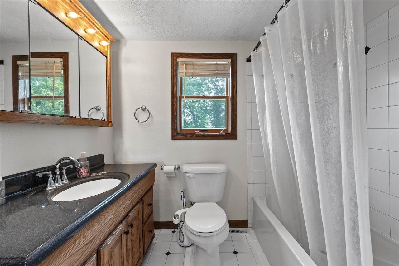 2665 Anchorage Road Northeast Solon, IA 52333 - Photo 15 of 32 Gallery Image 15