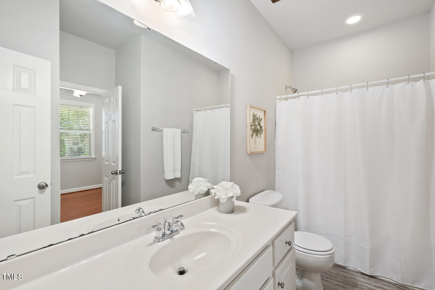 2520 Spring Oaks Way Raleigh, NC 27614 - Photo 7 of 34 7