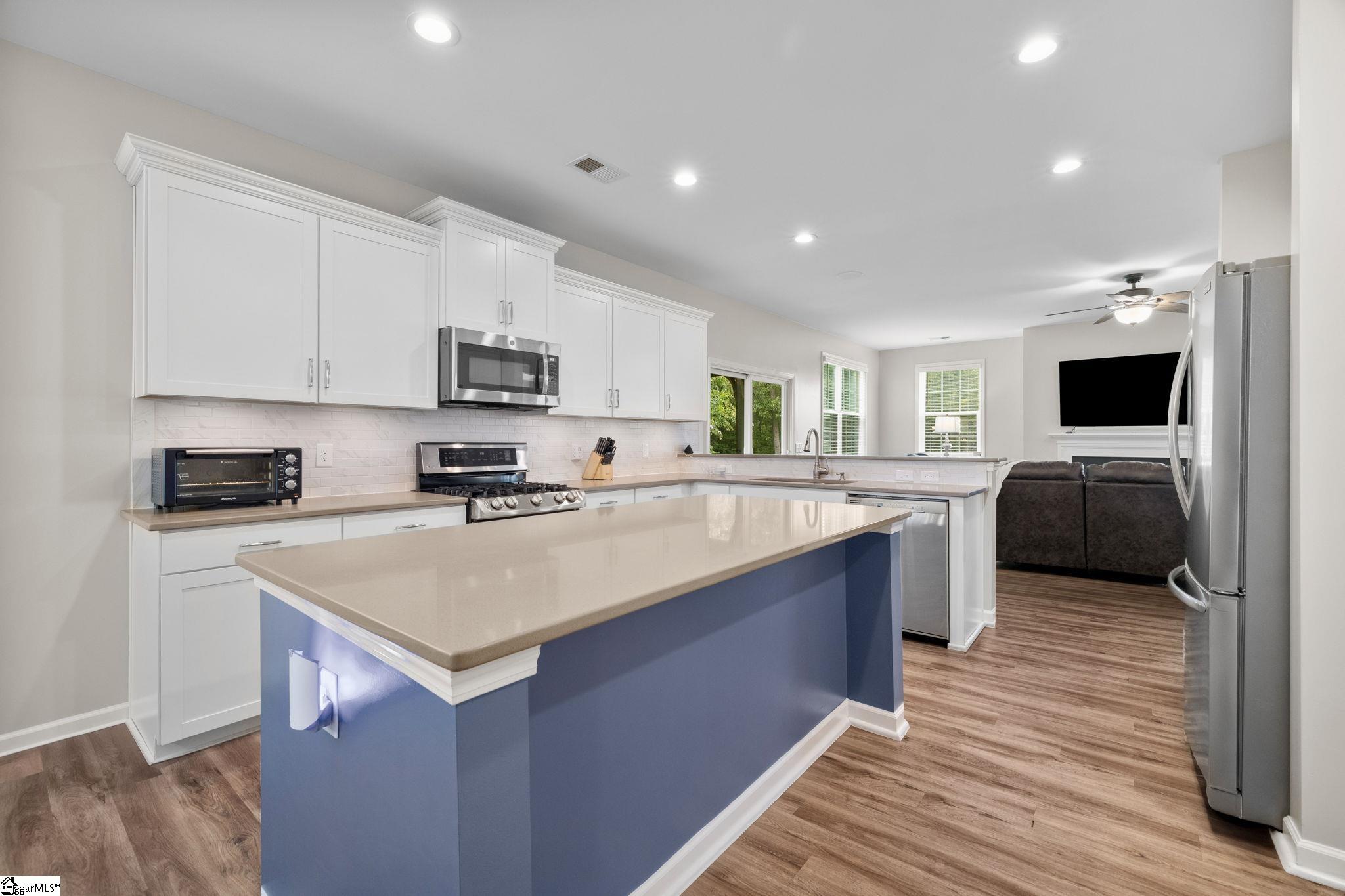 326 Avendell Drive Easley, SC 29642 - Photo 16 of 47