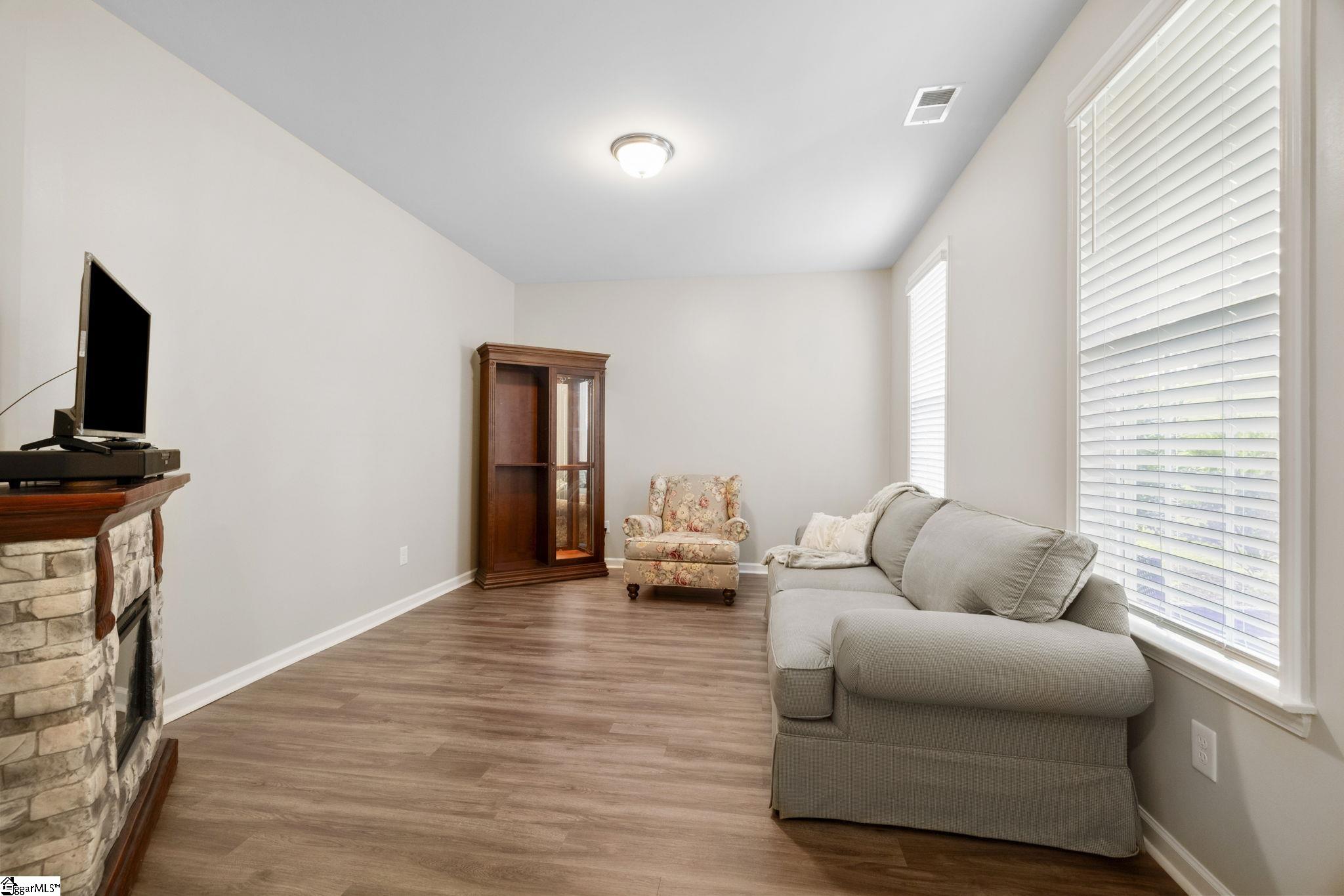 326 Avendell Drive Easley, SC 29642 - Photo 6 of 47