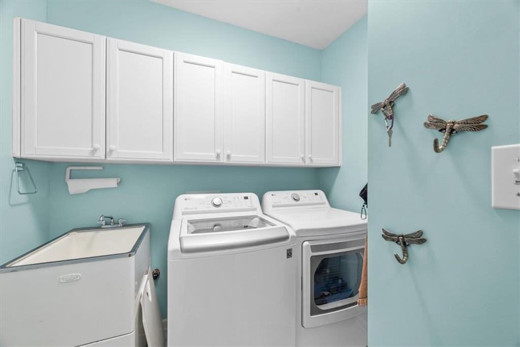 501 Farndale Road Pittsburgh, PA 15215 - Photo 32 of 50 First Floor Laundry