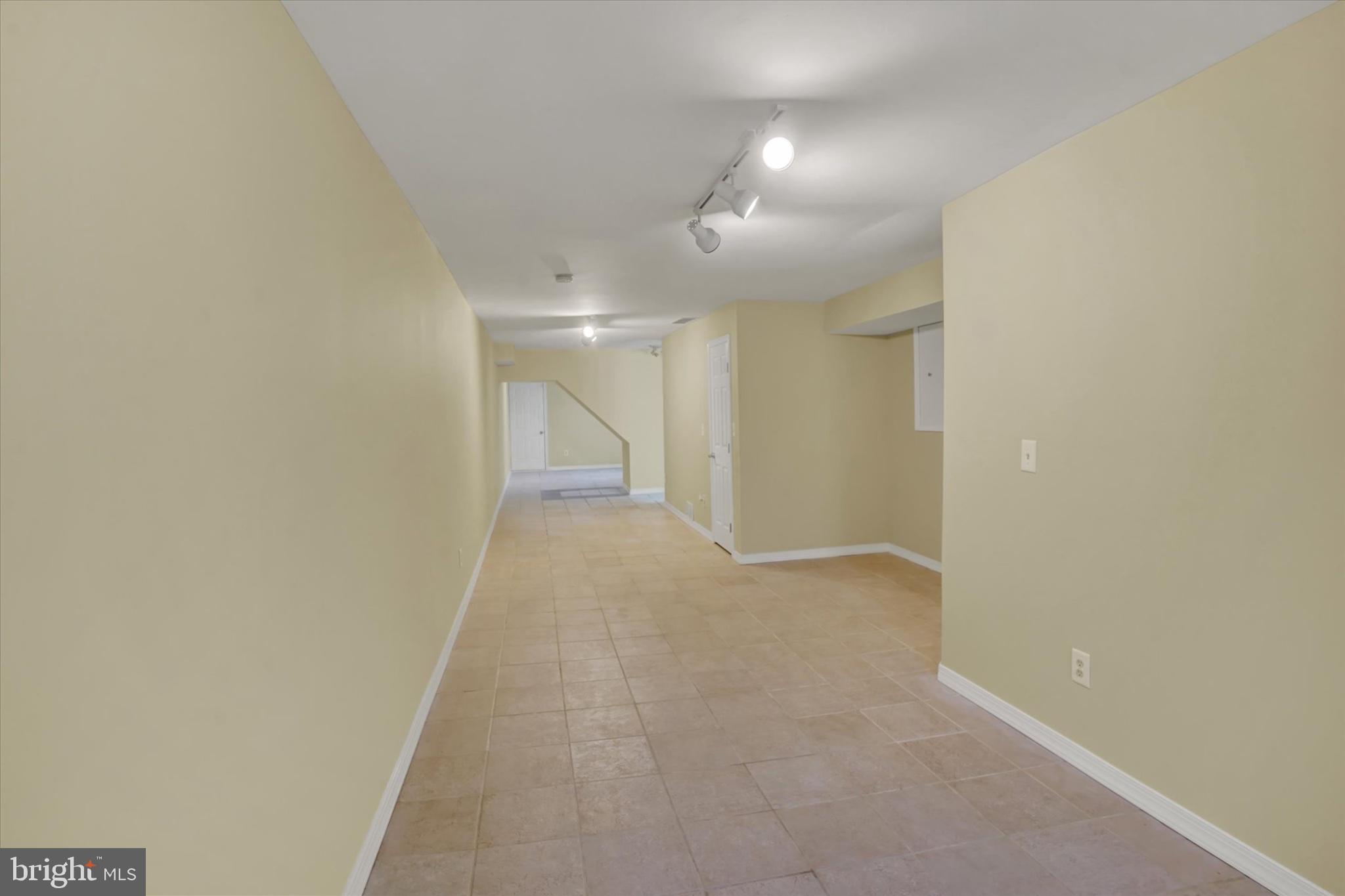 127 West Washington Lane Philadelphia, PA 19144 - Photo 25 of 29 Spacious, versatile hallway awaits you.