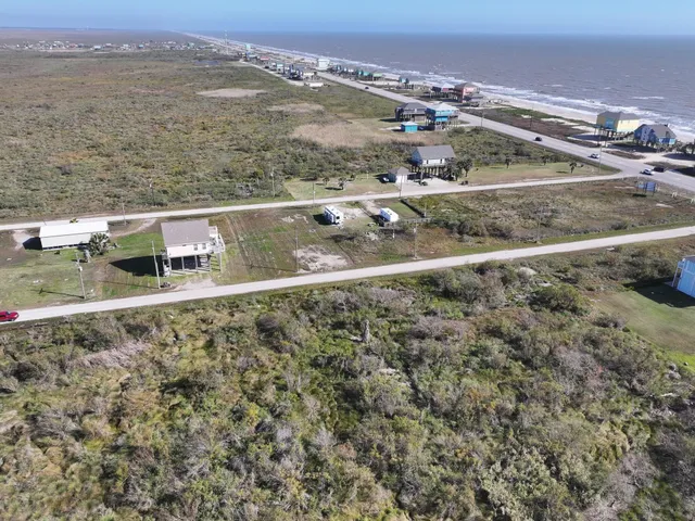 $35,000 | 1144 Waco, Port Bolivar, TX 77650