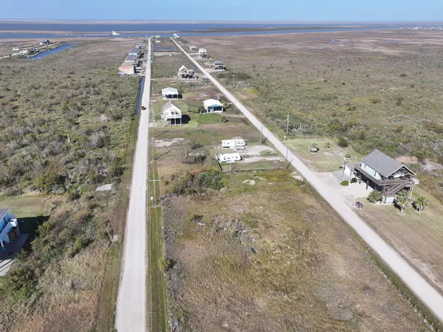 $35,000 | 1144 Waco, Port Bolivar, TX 77650