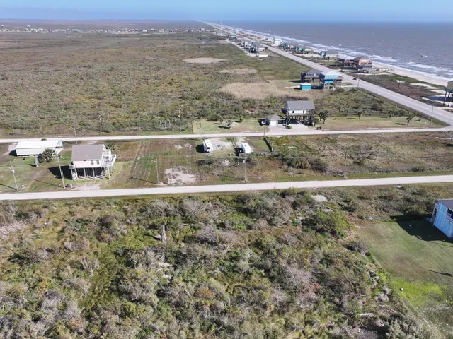 $35,000 | 1144 Waco, Port Bolivar, TX 77650