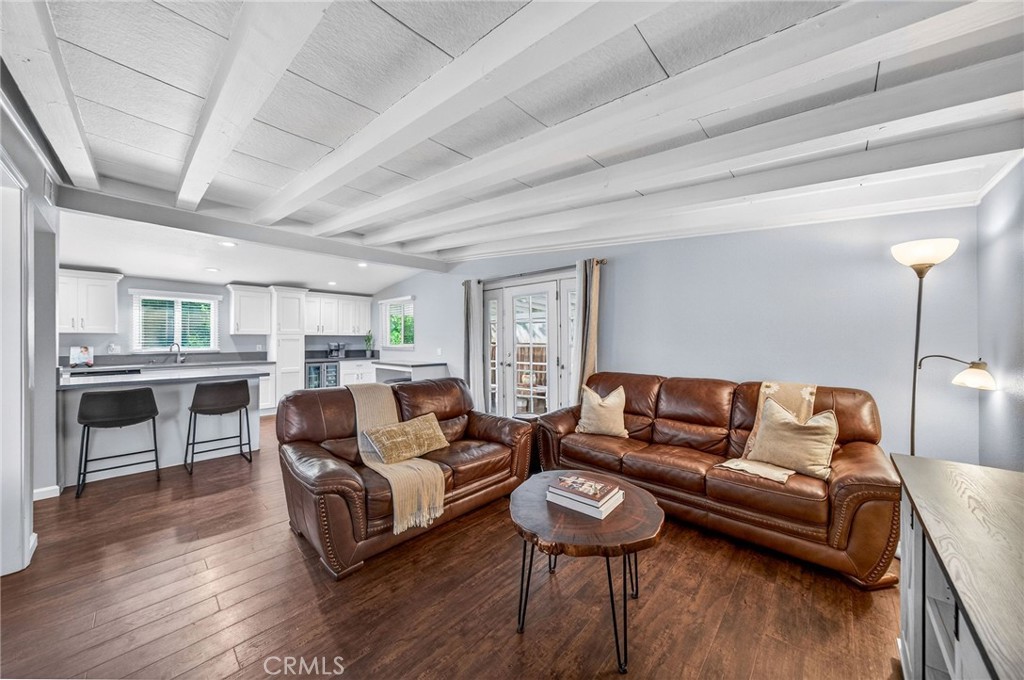 3548 Everest Avenue Riverside, CA 92503 - Photo 4 of 47