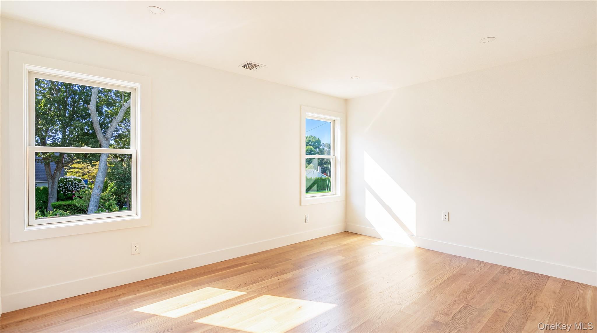 100 Bieselin Road Bellport, NY 11713 - Photo 21 of 25 Gallery Image 21