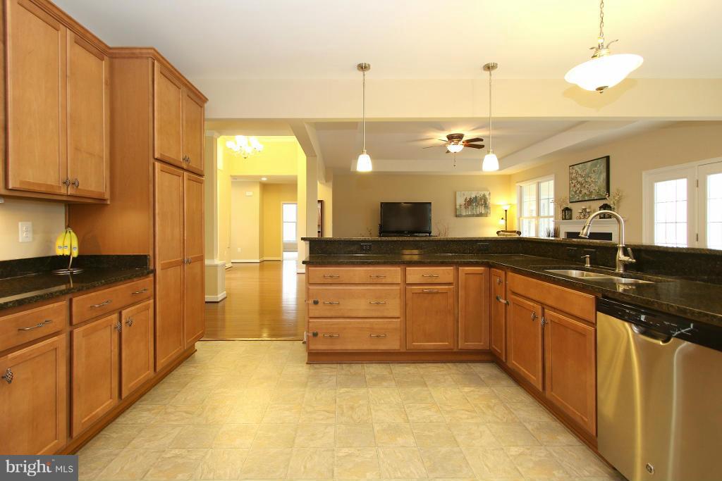 8318 Salem Ridge Road Marshall, VA 20115 - Photo 14 of 30 Kitchen